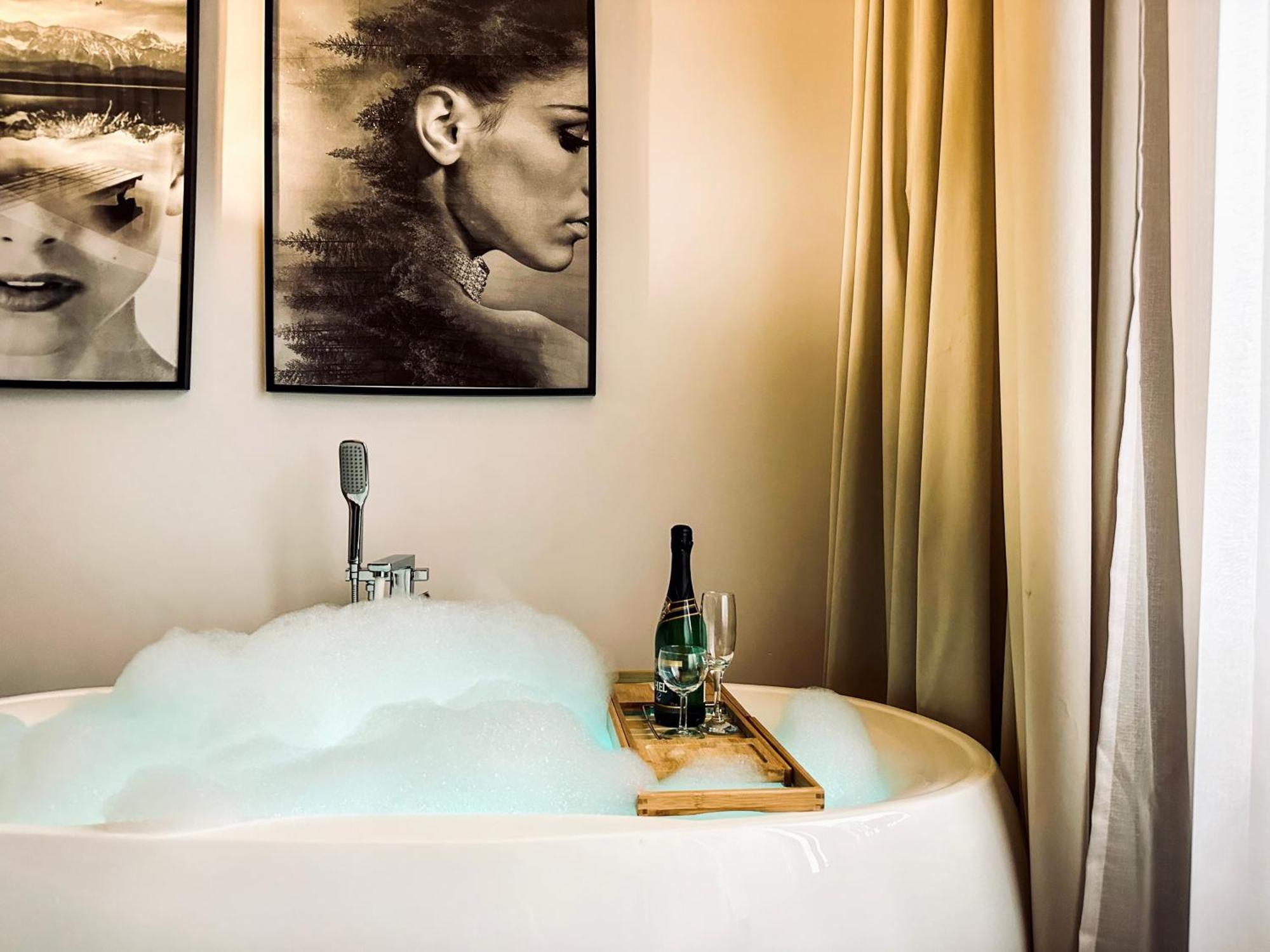 Apartament Premium Jacuzzi For Couples, Old Town