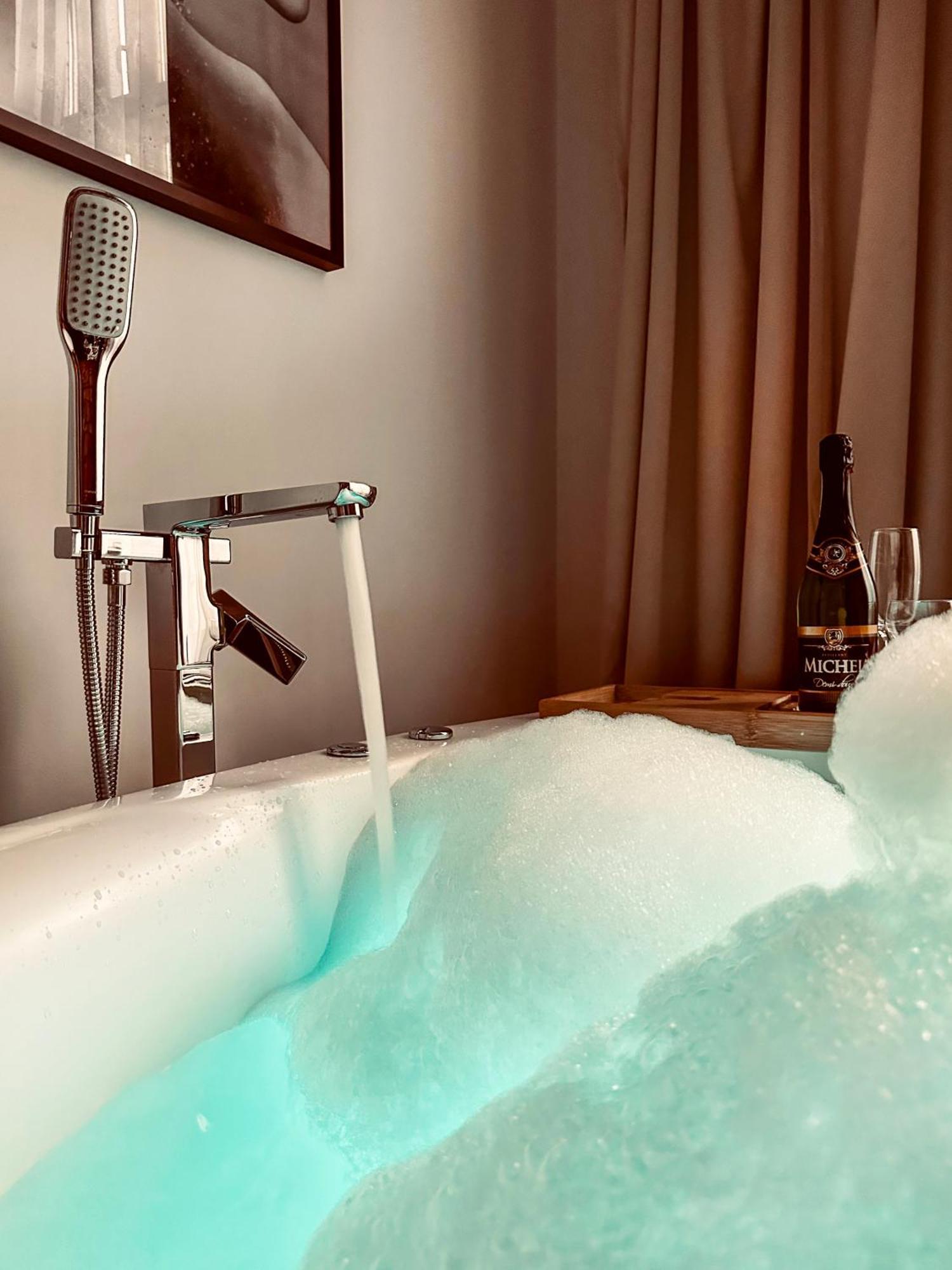 Apartament Premium Jacuzzi For Couples, Old Town *