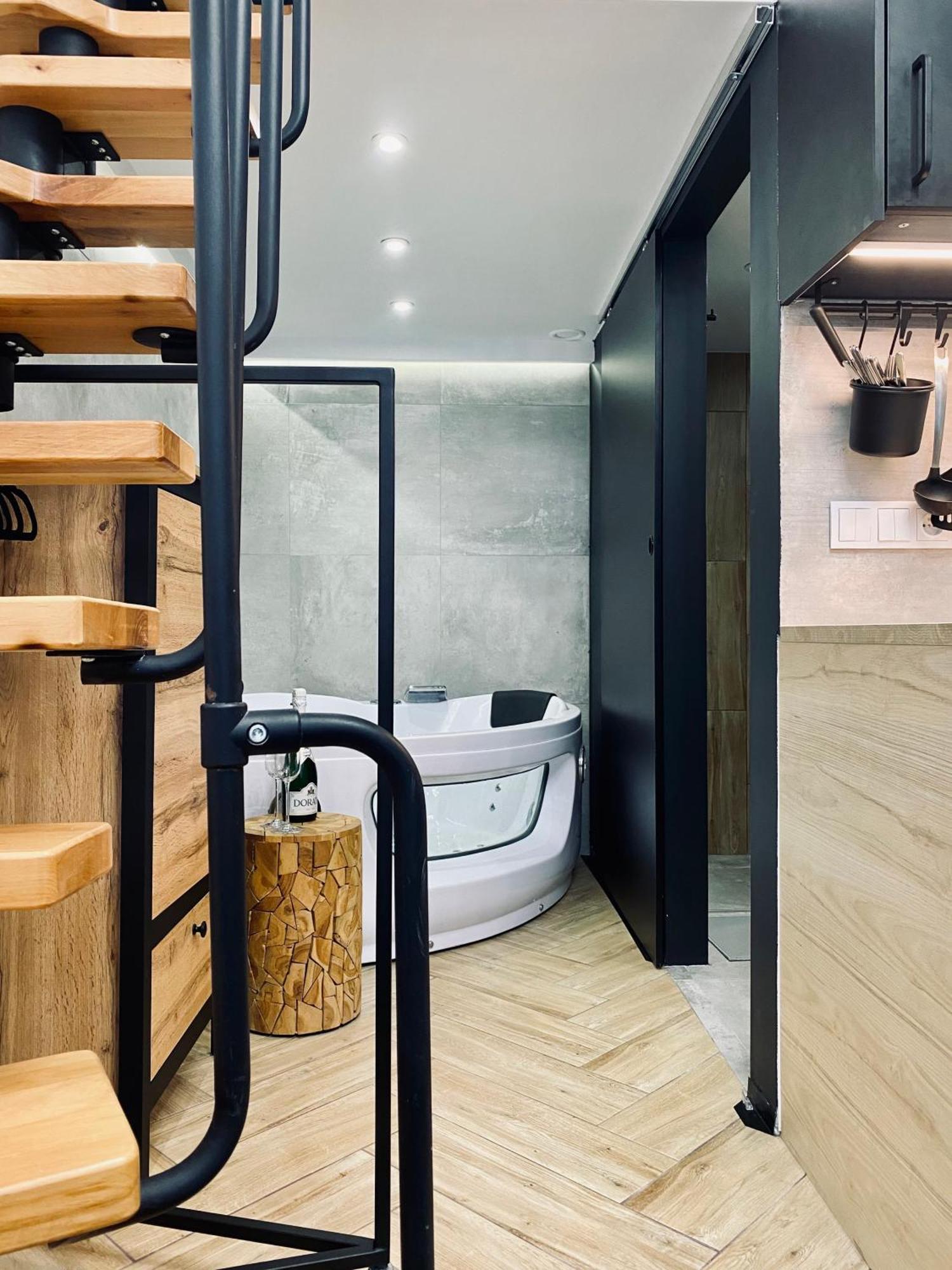 Premium Jacuzzi For Couples, Old Town Apartament Kraków