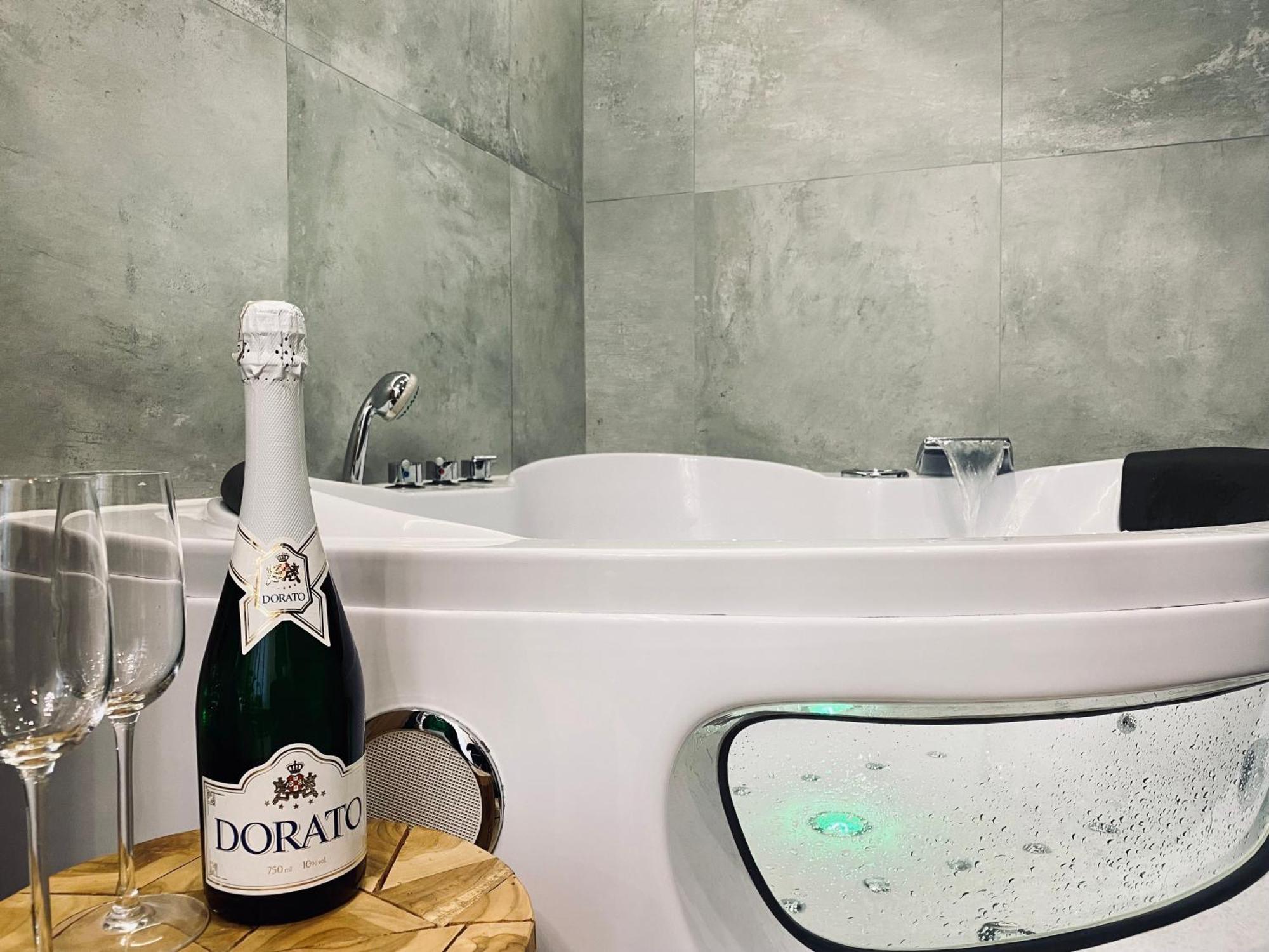 Premium Jacuzzi For Couples, Old Town * Kraków