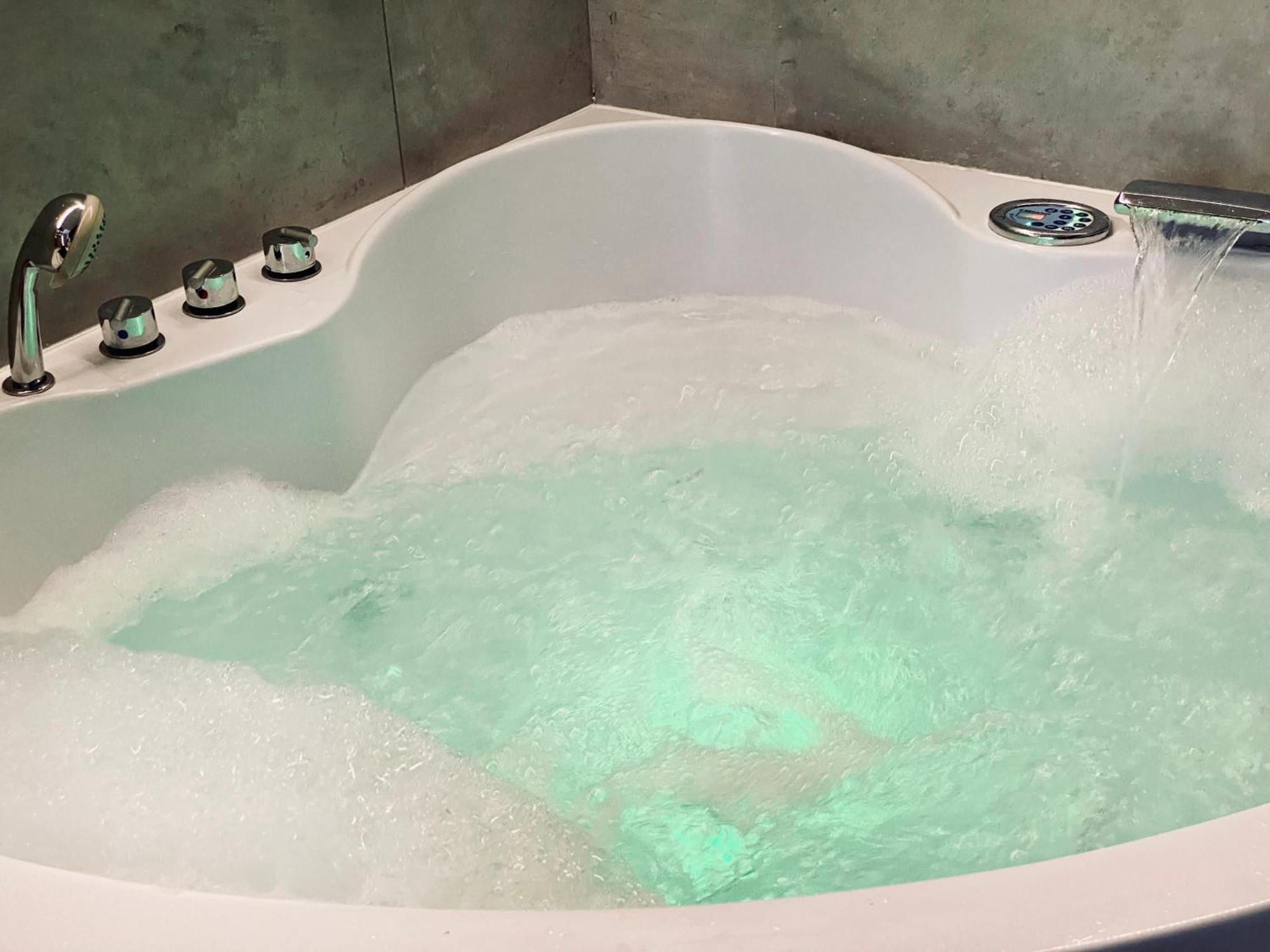 Premium Jacuzzi For Couples, Old Town * Kraków